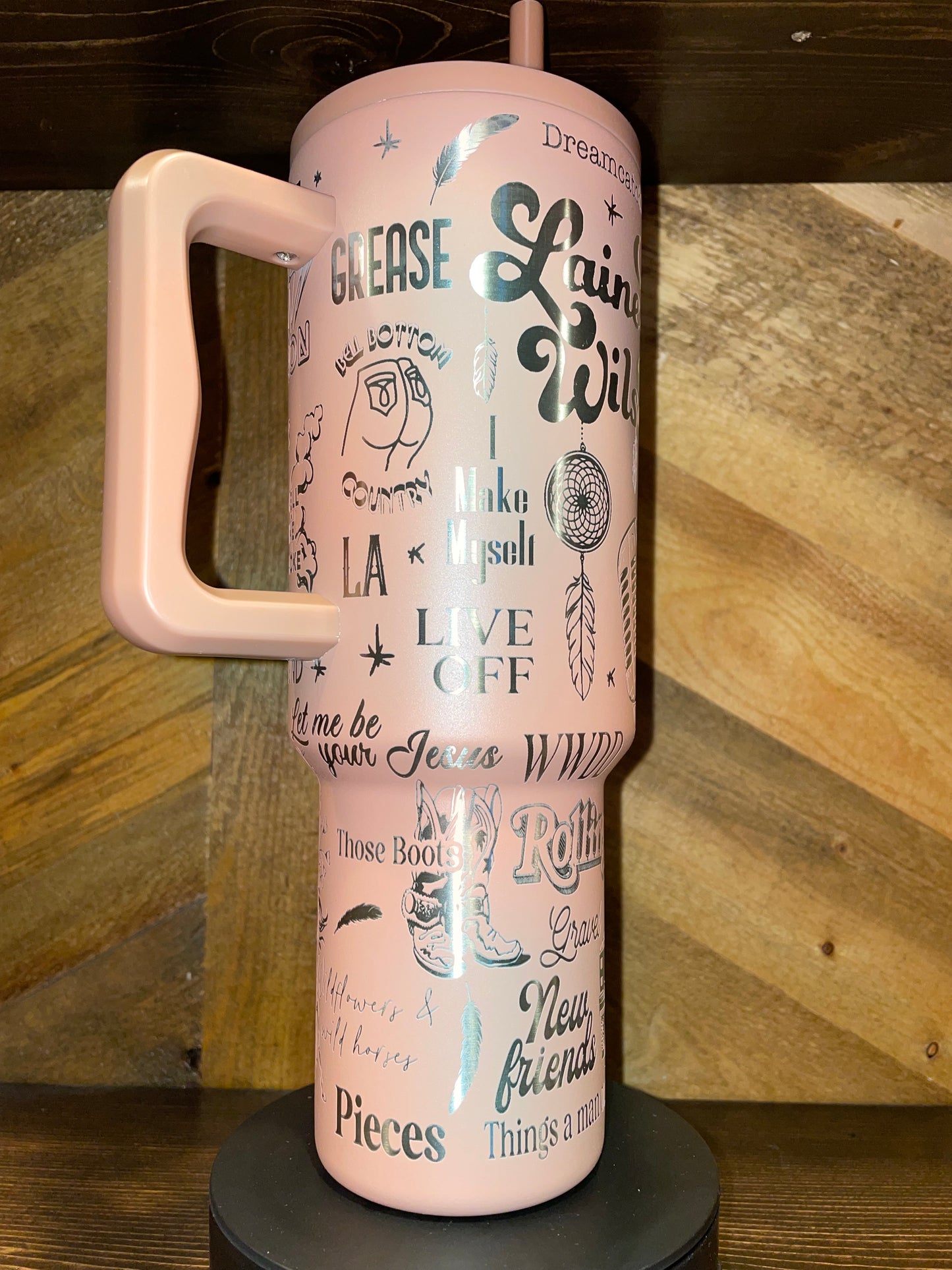 Lainey Wilson themed Full Wrap Simple Modern 40 ounce