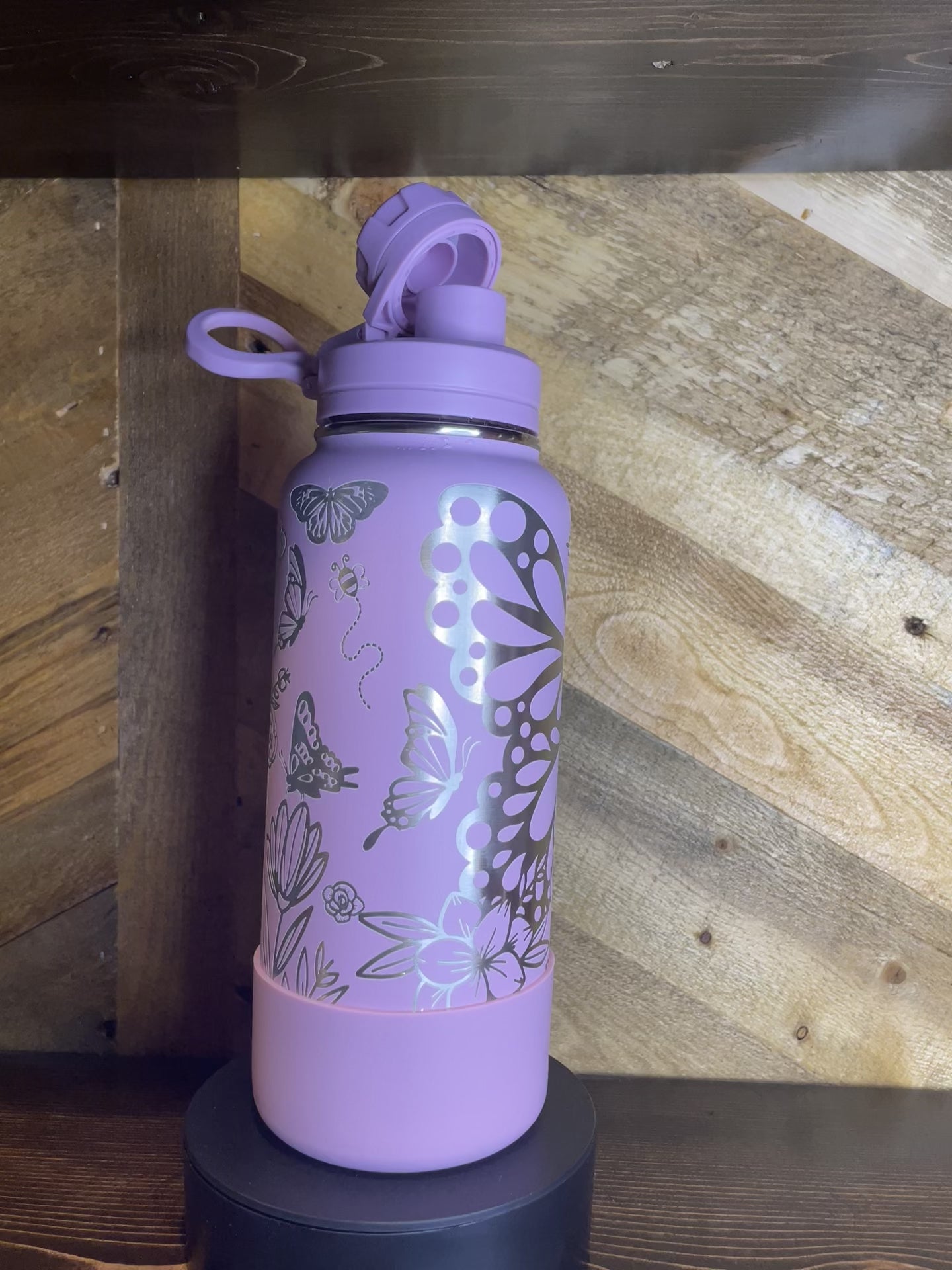 Skull and Butterfly HydraPeak Water Bottle – SaltyHiveCreative
